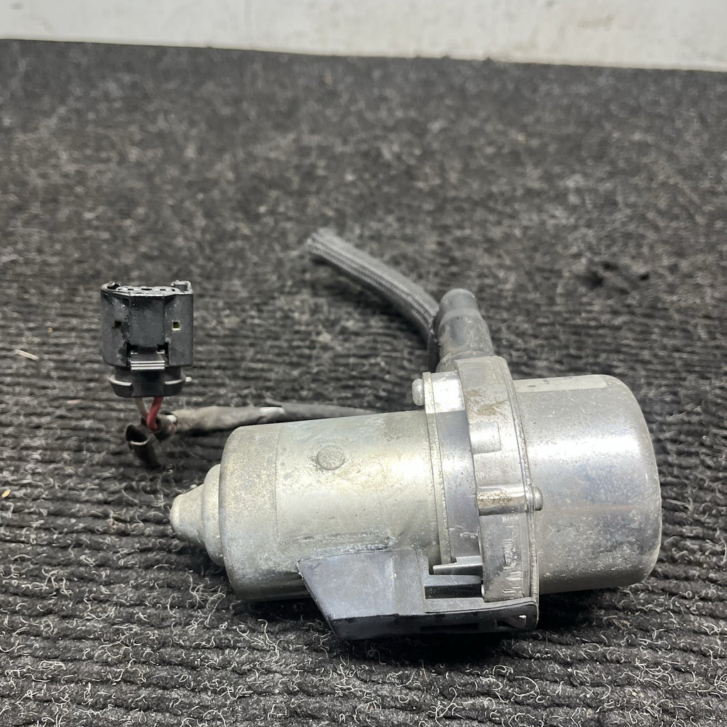 ☑️ 08-13 OEM BMW E90 E92 E93 M3 Engine S65 Brake Booster Vacuum Pump