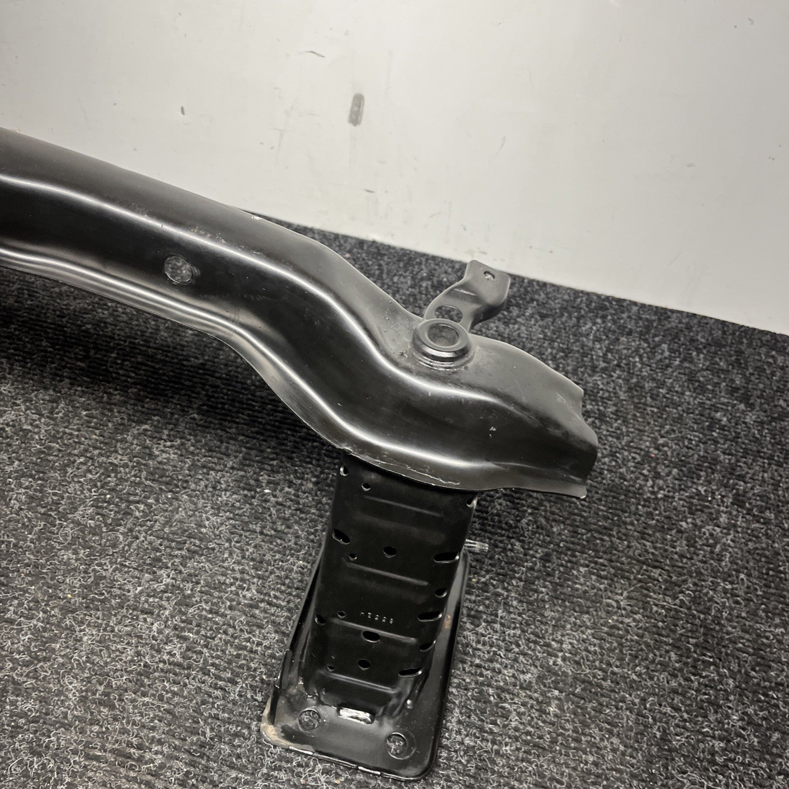 ☑️ 2011-2013 BMW X5 E70 Front Bumper Support Reinforcement Absorber Bar Beam OEM