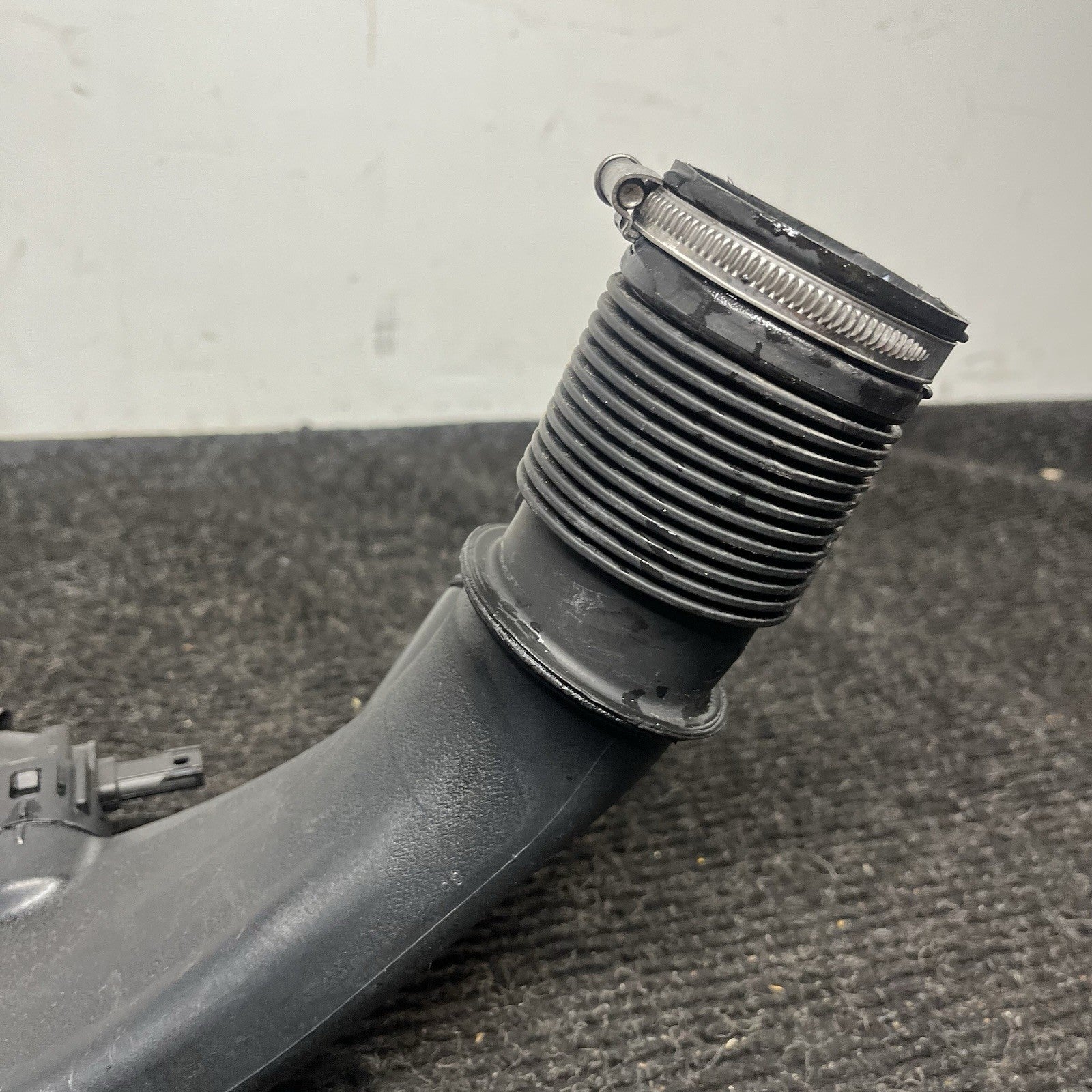 ☑️ 07-10 BMW E93 E90 335i Turbo Air Induction Pipe Duct Hose Unit 7600028 OEM