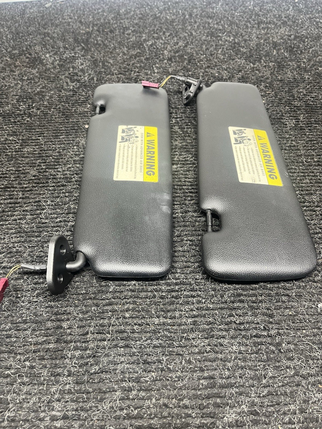 ☑️ 2006-2013 BMW E93 Sun Visor Shade Set Visors Left Right Pair Black OEM