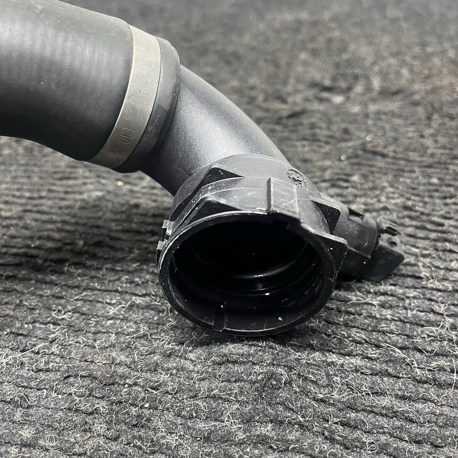 ☑️ 08-13 BMW E90 E82 Front Radiator Lower Coolant Inlet Hose Pipe 7532493 OEM