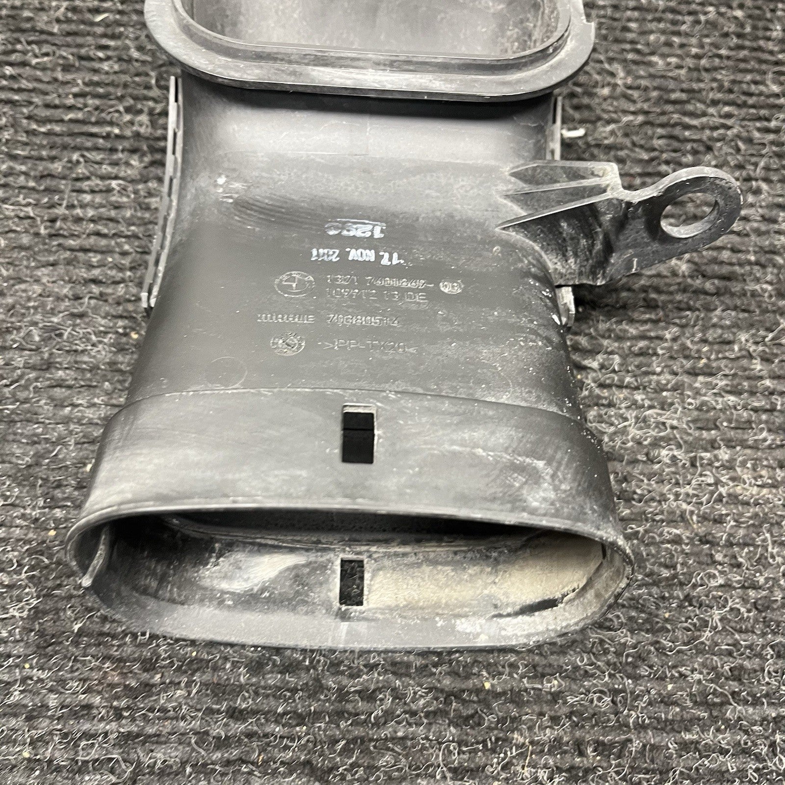 2011-18 BMW X3 F25 Xdrive28i 2.0L Air Intake Hose Duct OEM 7601869