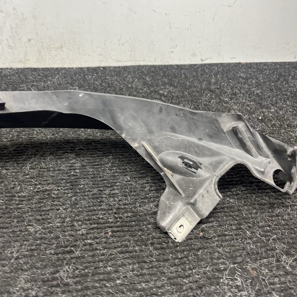 ☑️ 08-13 BMW E82 E88 135 Right Passenger Side Headlight Arm Bracket Mount