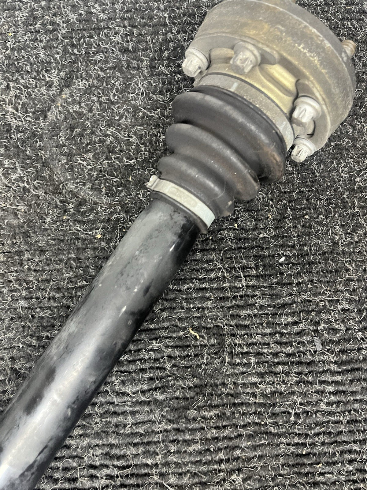 ☑️ 07-13 OEM BMW E82 E90 E92 DCT / MT Rear Right Axle Output Half Shaft Assembly