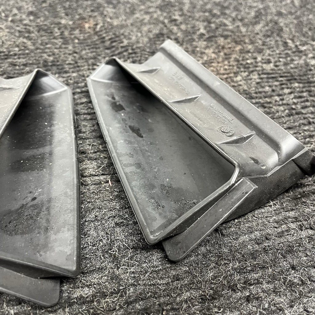 ☑️ 08-13 OEM BMW E82 E88 135 Front Air Intake Silencer Duct Right Left Pair SET