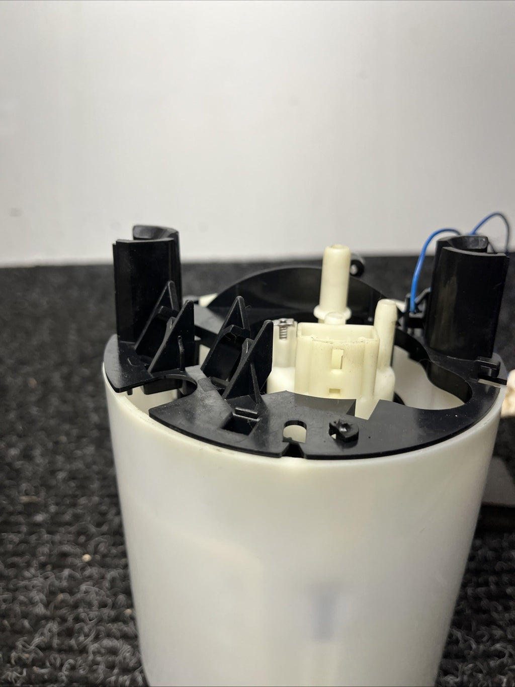 ☑️ 06-13 BMW E82 E88 E90 E91 E92 E93 128I 135I 328I 335I Fuel Pump Sending OEM