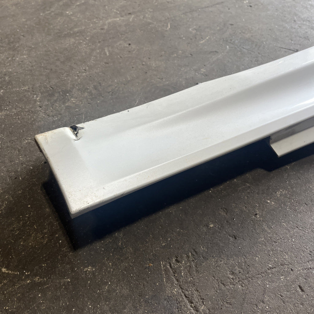 ☑️ 07-13 OEM BMW E92 E93 M3 Right Passenger Side Skirt Rocker Panel MineralWhite