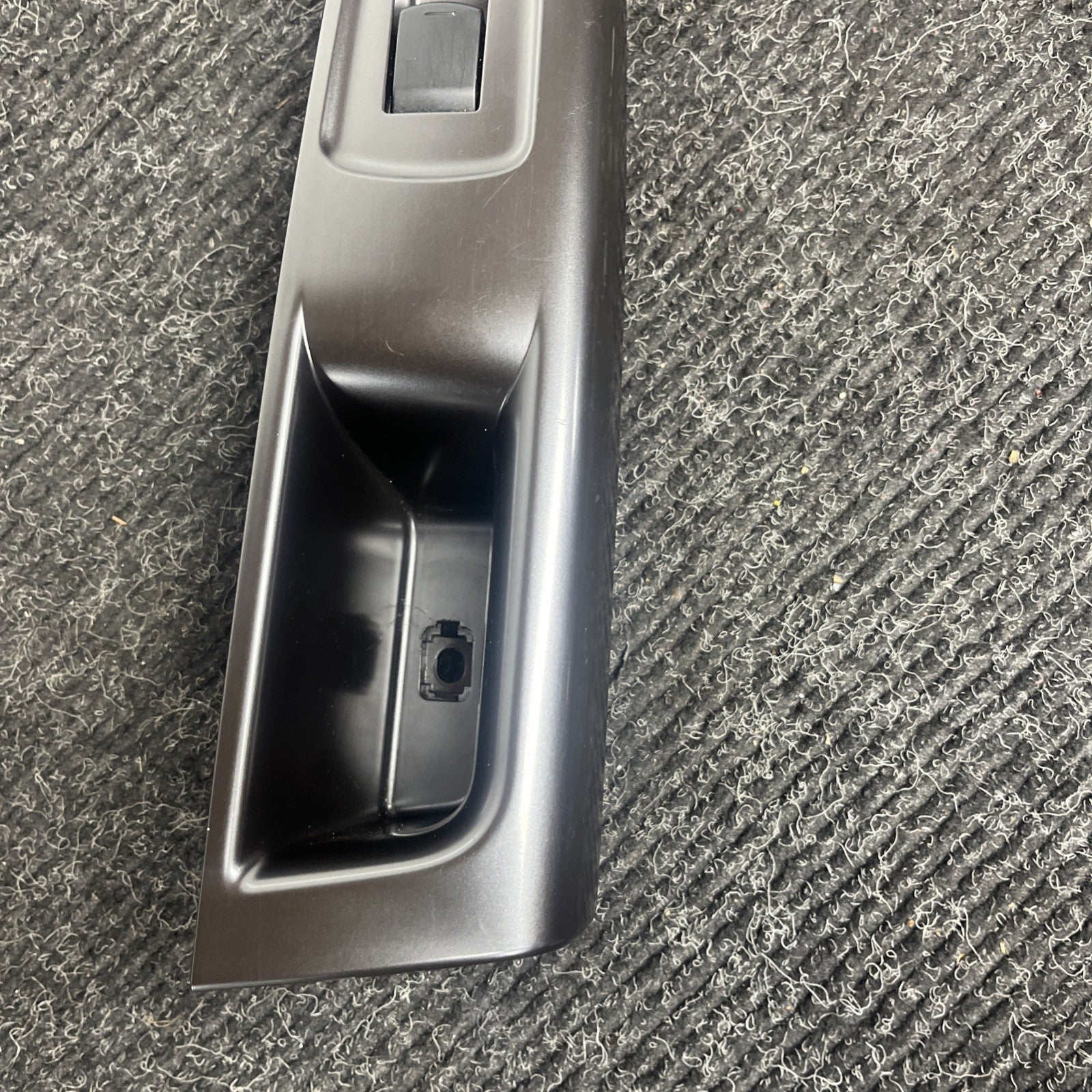 ☑️ 2011-2014 SUBARU WRX STI REAR LH DRIVER WINDOW SWITCH TRIM. P/N 94266FG510