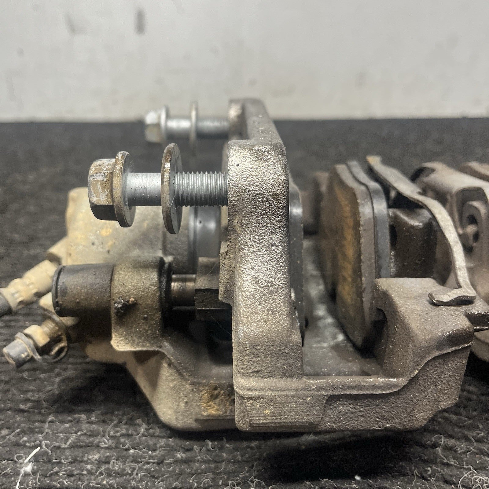 ☑️ 07-13 BMW E90 E92 E93 328i Front Left Right Brake Caliper Pair OEM