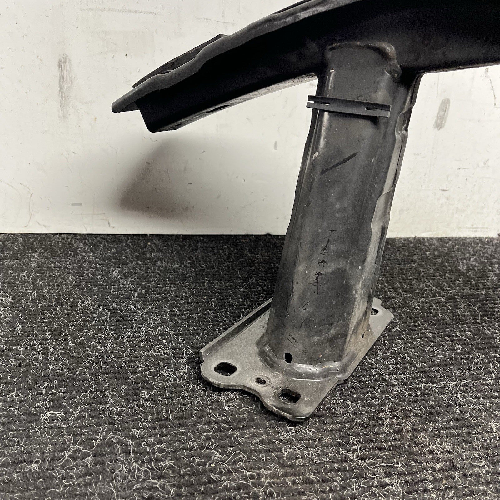 ☑️ OEM BMW E82 E88 128i 135i Front Support Frame Bumper Reinforcement Rebar Bar