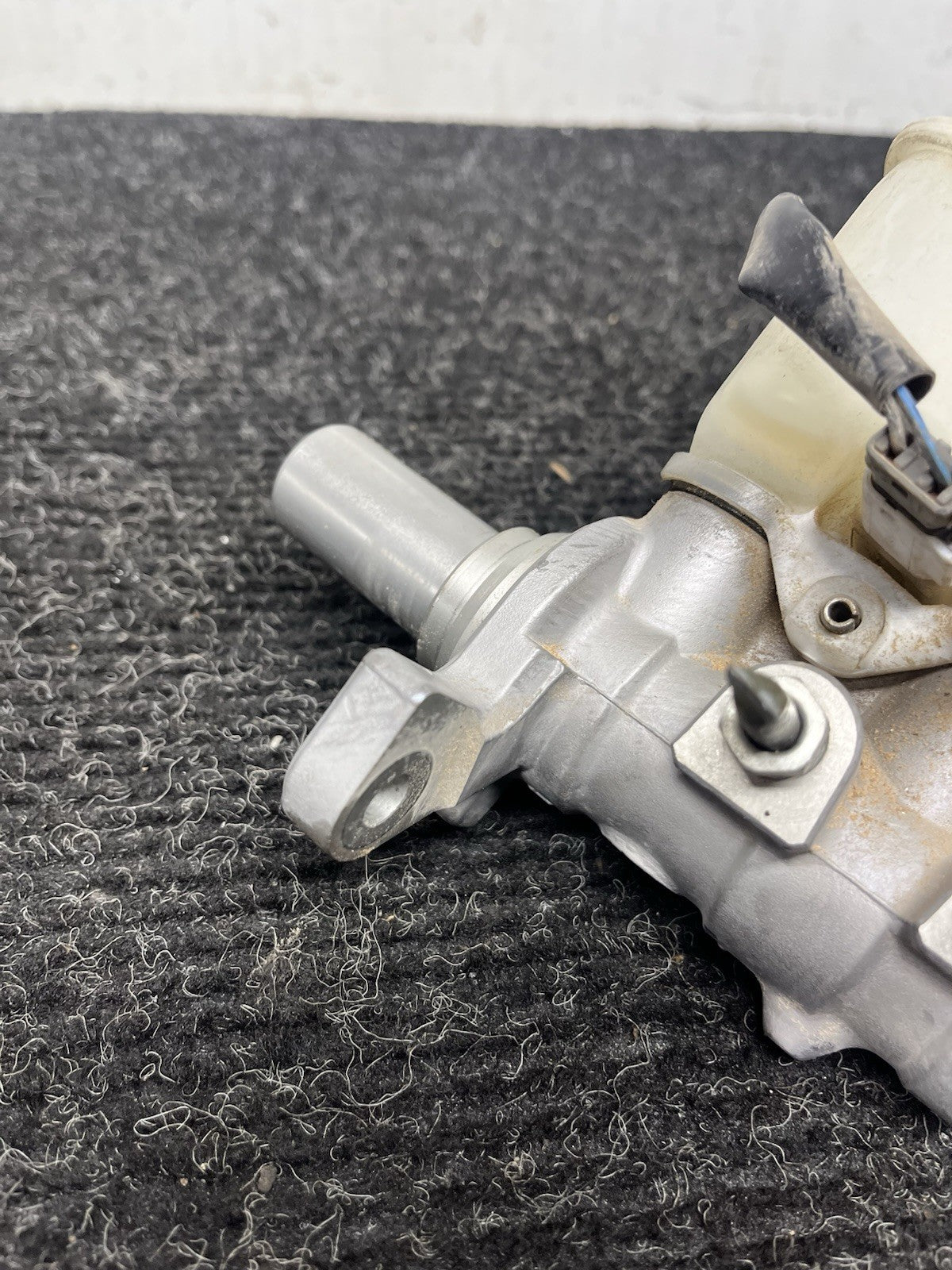 ☑️ 2015-2019 Subaru WRX STI Brake Master Cylinder Reservoir OEM 15-19