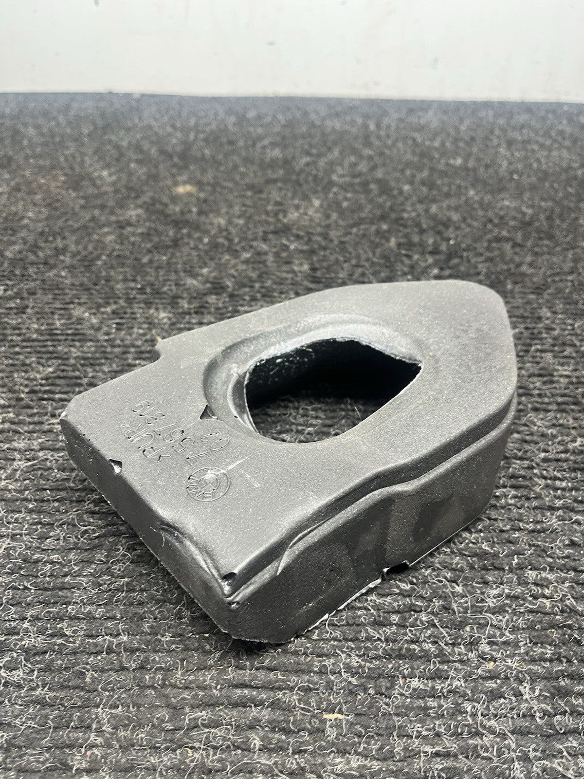 ☑️ 07-13 OEM BMW E90 E92 E93 335 M3 N54 N55 S65 MT Shifter Insert Foam Cover