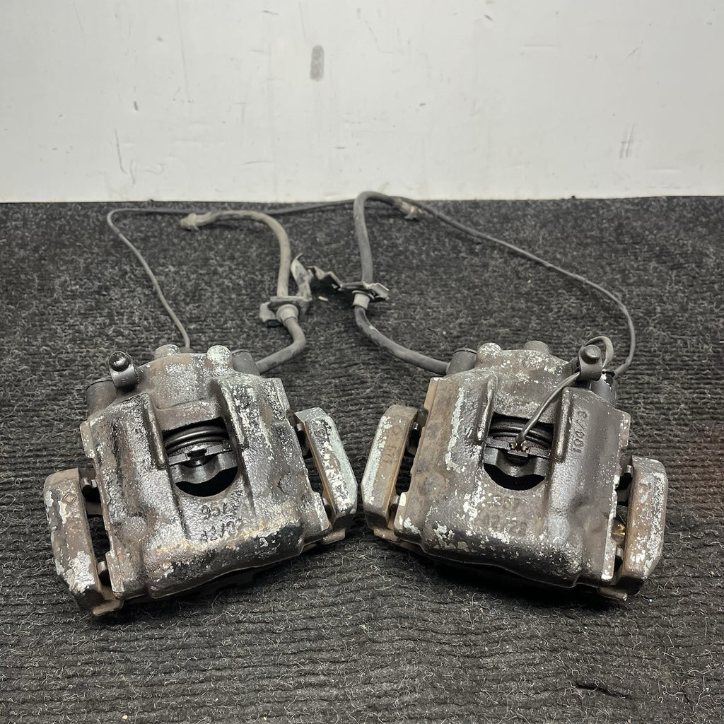 ☑️ 01-06 BMW E46 330i 330ci RWD SET OF 2 REAR LEFT & RIGHT BRAKE CALIPER OEM