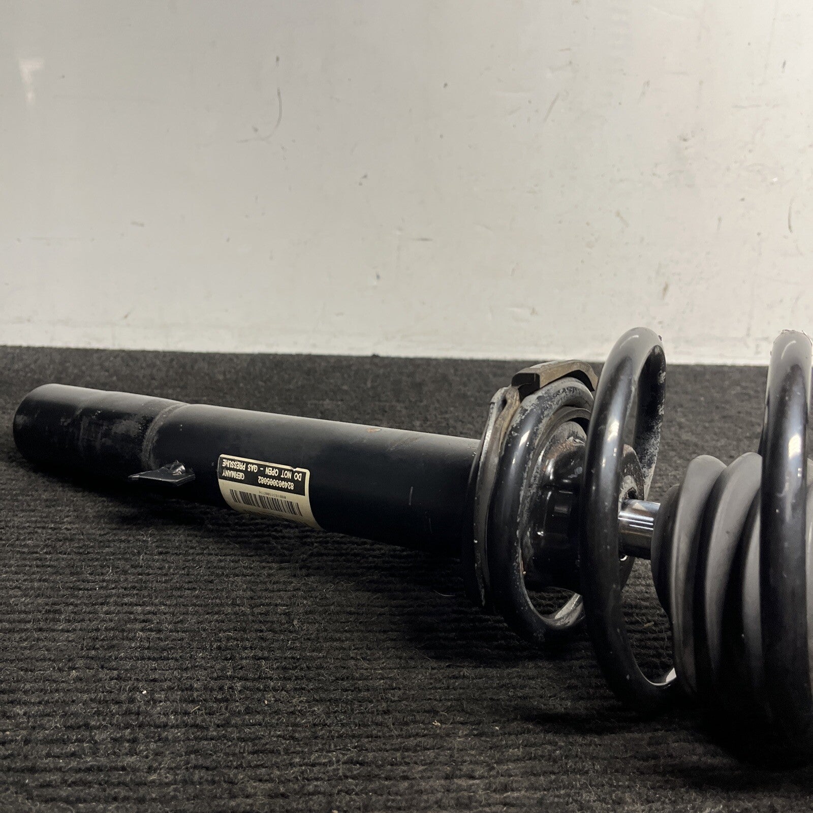 ☑️ 08-13 OEM BMW E88 Convertible 135 Front Driver Side M SPORT 76k Strut