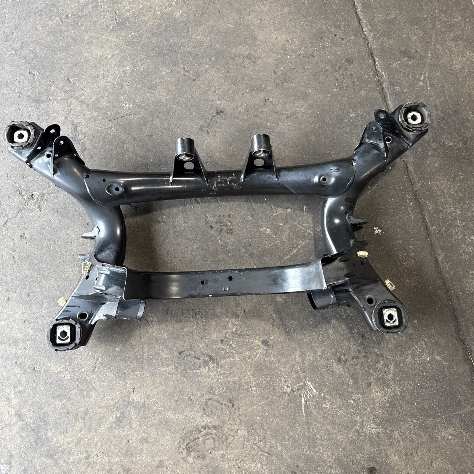 ☑️ 12-15 BMW 335i 328i F30 REAR SUSPENSION CROSSMEMBER SUBFRAME FRAME MOUNT OEM