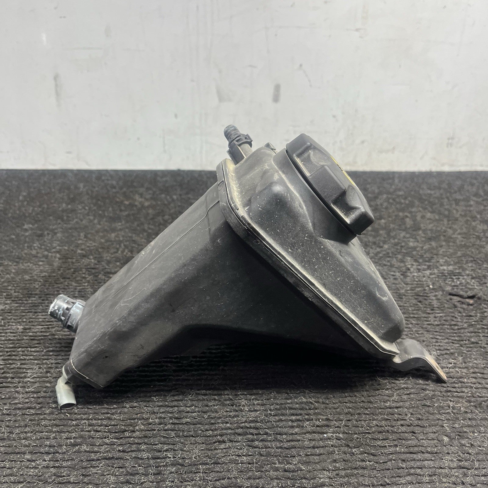 ☑️ 06-13 BMW E82 E88 E90 E92 E93 Radiator Expansion Tank Coolant Reservoir OEM