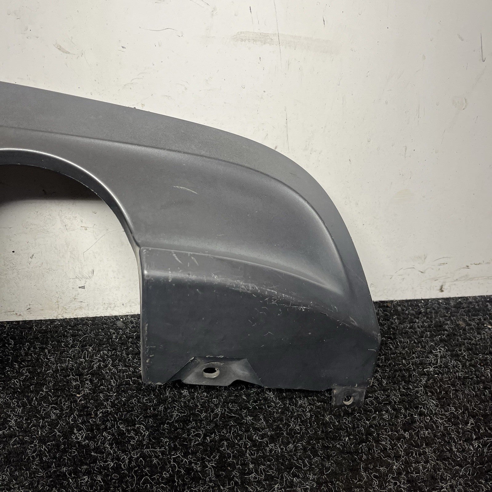☑️ 2009-12 BMW E90 E91 M Sport Bumper Insert Rear Dual Exhaust 335i 335d 7892269