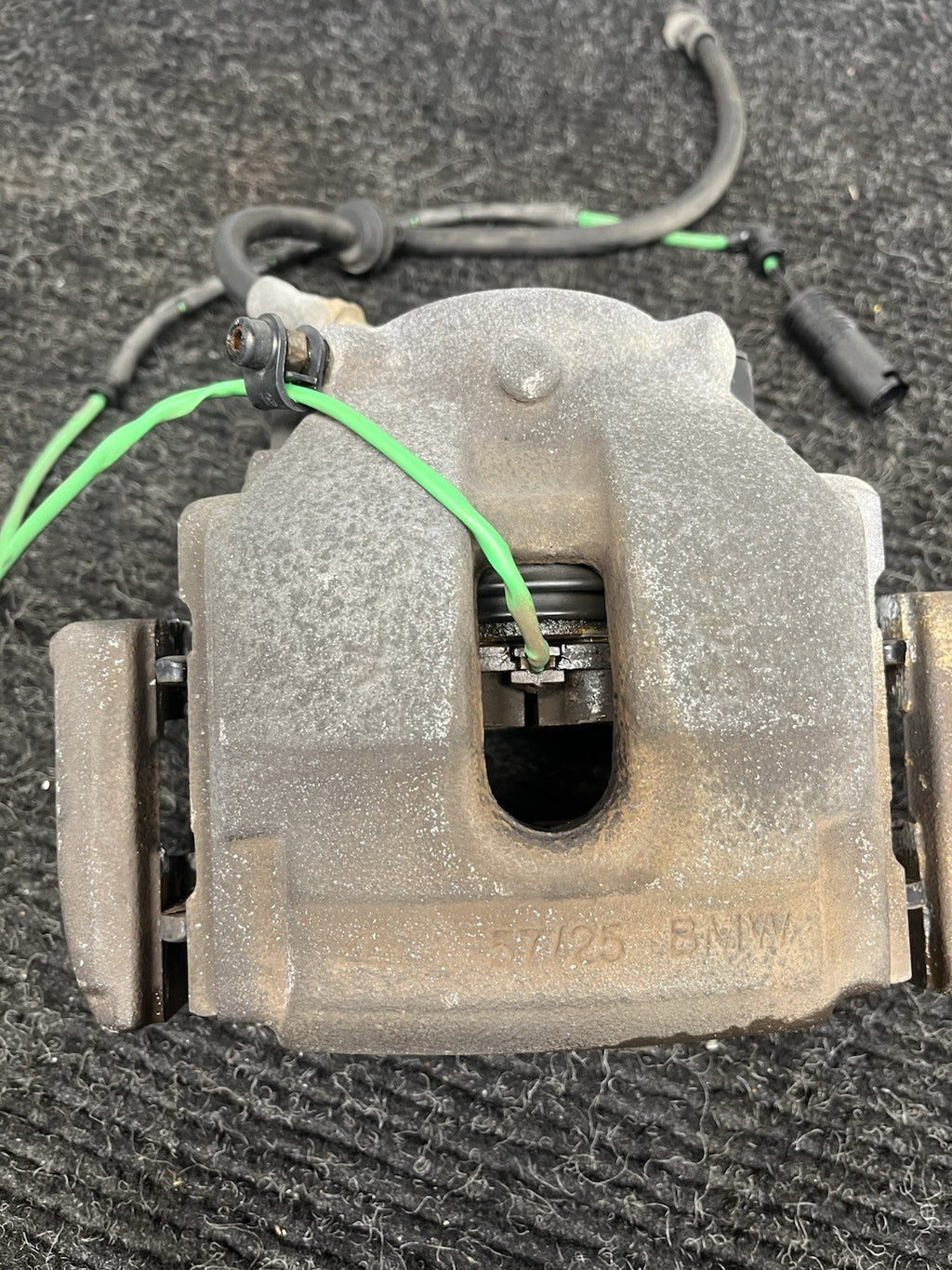 ☑️ 01-06 BMW E46 330i 330Ci RWD FRONT LEFT & RIGHT BRAKE CALIPER SET OEM