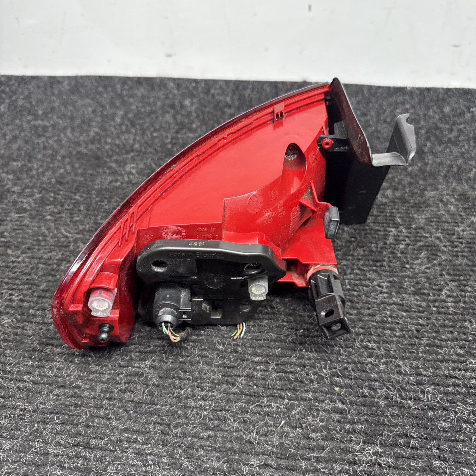 ☑️ 09-12 Audi A4 Quattro Passenger Right Rear Outer Taillight Light Lamp OEM