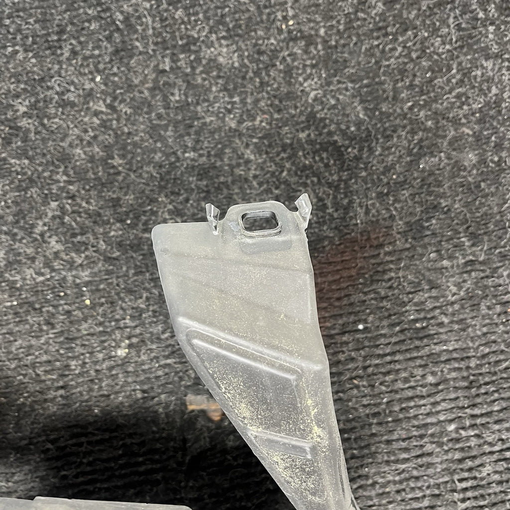 ☑️ 2011-2014 BMW X3 Front Passenger Bumper Headlight Holder Mount Bracket OEM