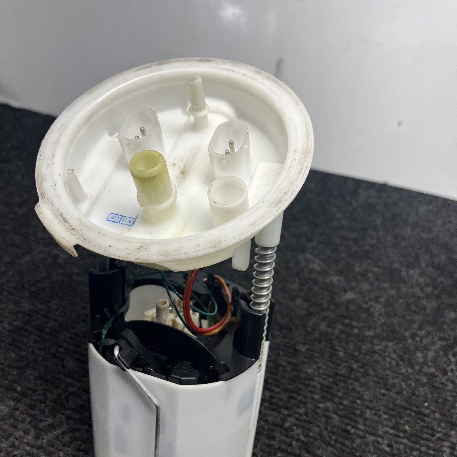 ☑️ 06-13 BMW E90 E84 E82 E88 E92 128i 135i 335i X1 Right Fuel Pump Assembly OEM