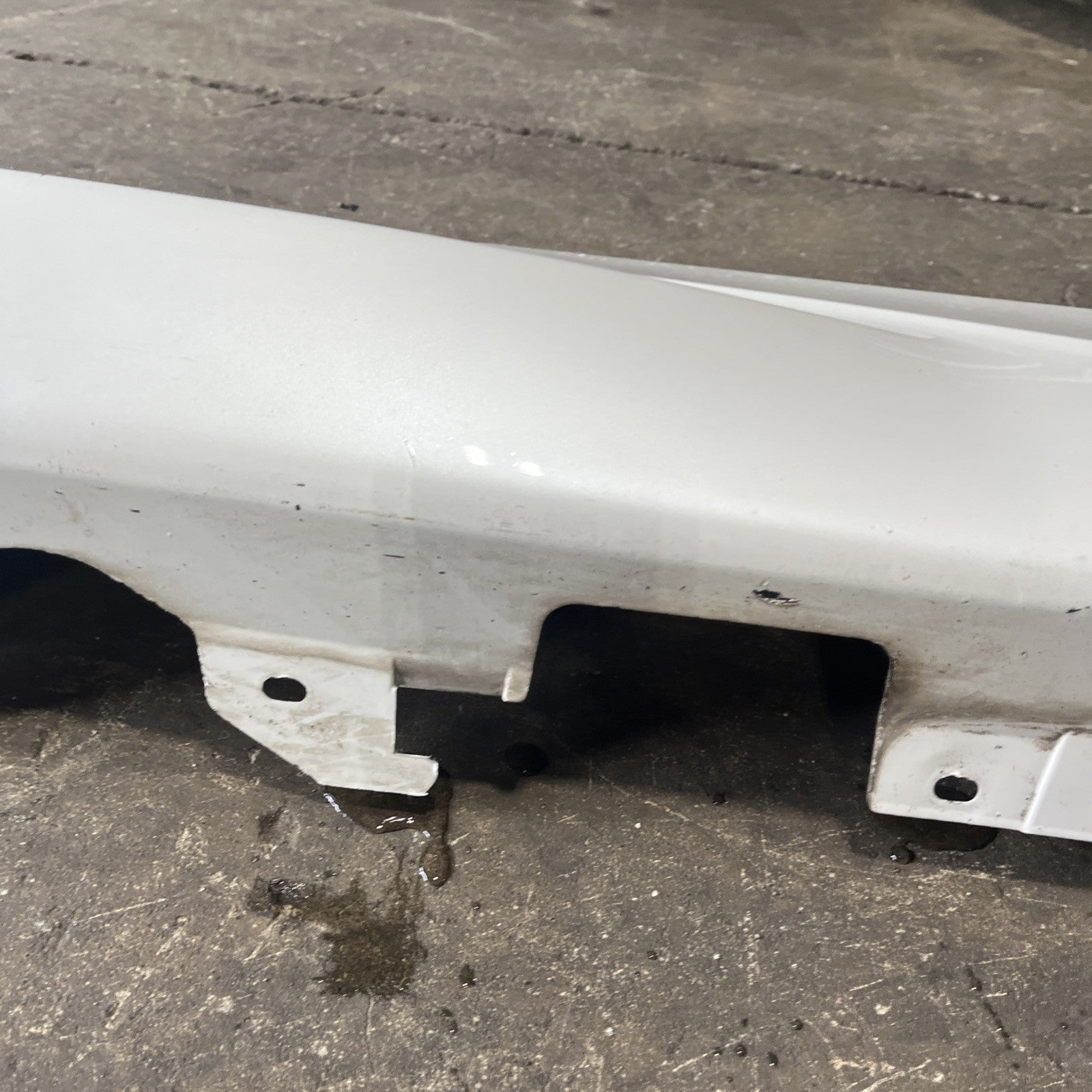 ☑️ 07-13 OEM BMW E92 E93 M3 Left Driver Side Skirt Rocker Panel Mineral White