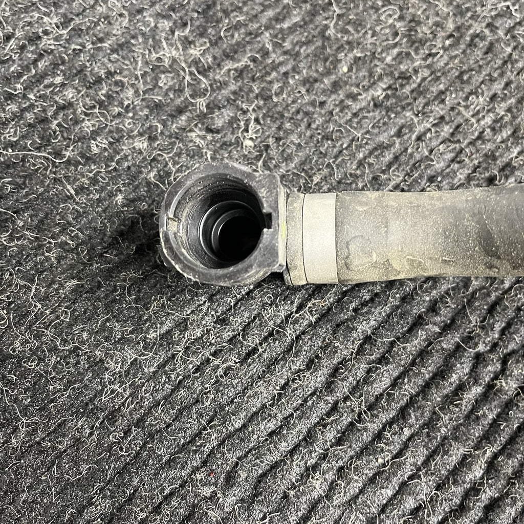 ☑️ 2017-2020 BMW 430I F36 ENGINE RADIATOR LOWER COOLANT HOSE OEM 17128634285