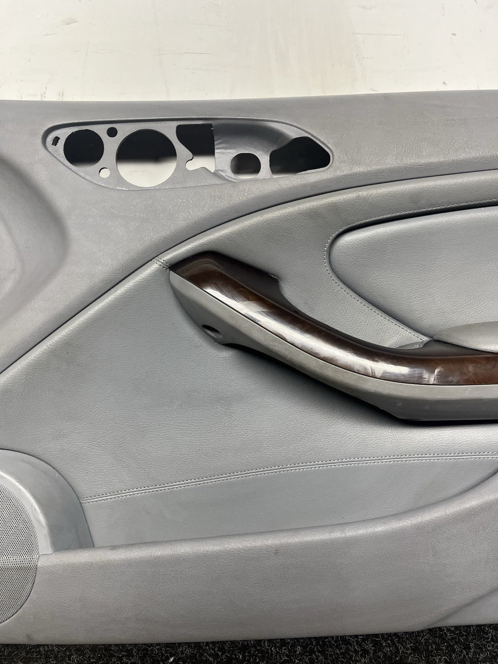 ☑️02-06 BMW E46 SEDAN PASSENGER RIGHT SIDE DOOR PANEL CARD GRAY OEM