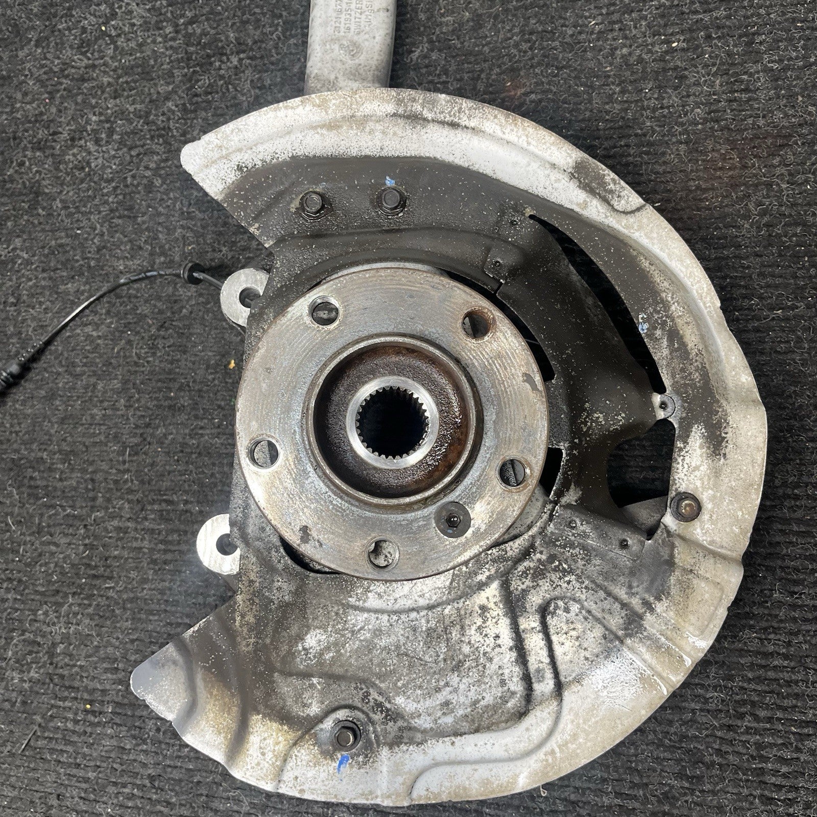 ☑️ 07-19 BMW F15 X5 X6 AWD Front Right Side Spindle Knuckle Hub 6773784 OEM