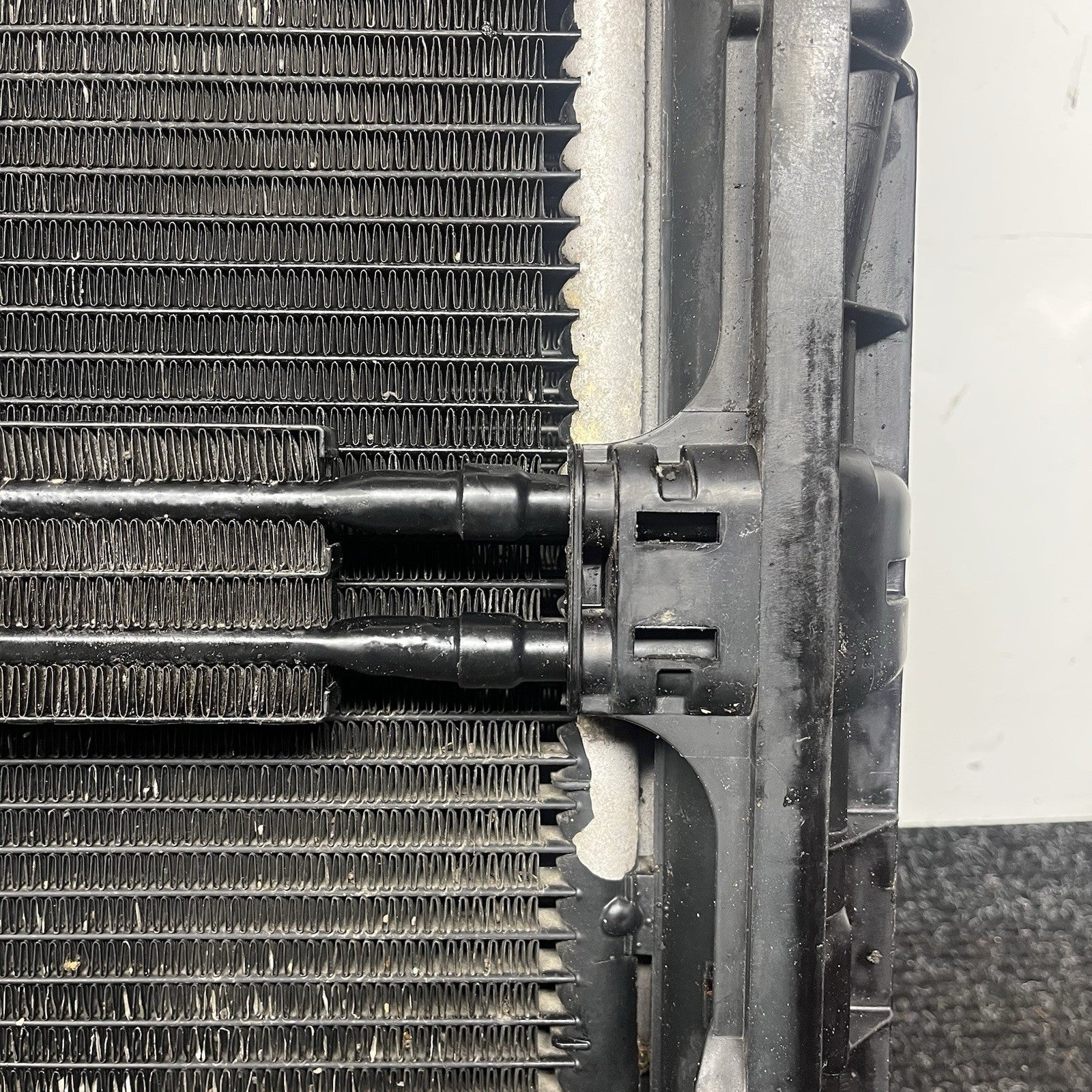 ☑️BMW E93 E92 E90 E82 328I N52 Engine Radiator Ac Condenser Assembly OEM