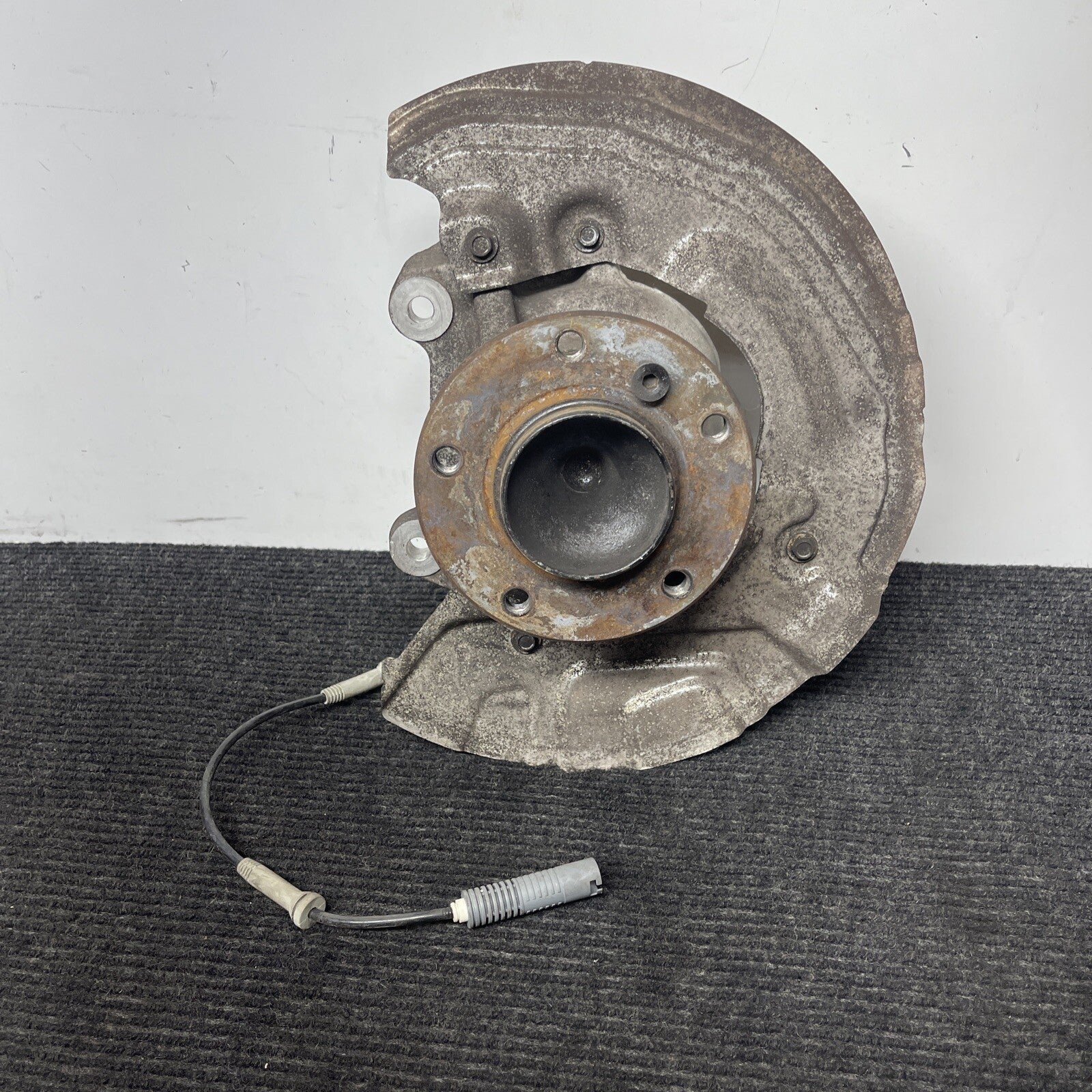 ☑️ 06-13 OEM BMW E82 E90 E92 RWD Front Right Passenger Hub Wheel Bearing Spindle