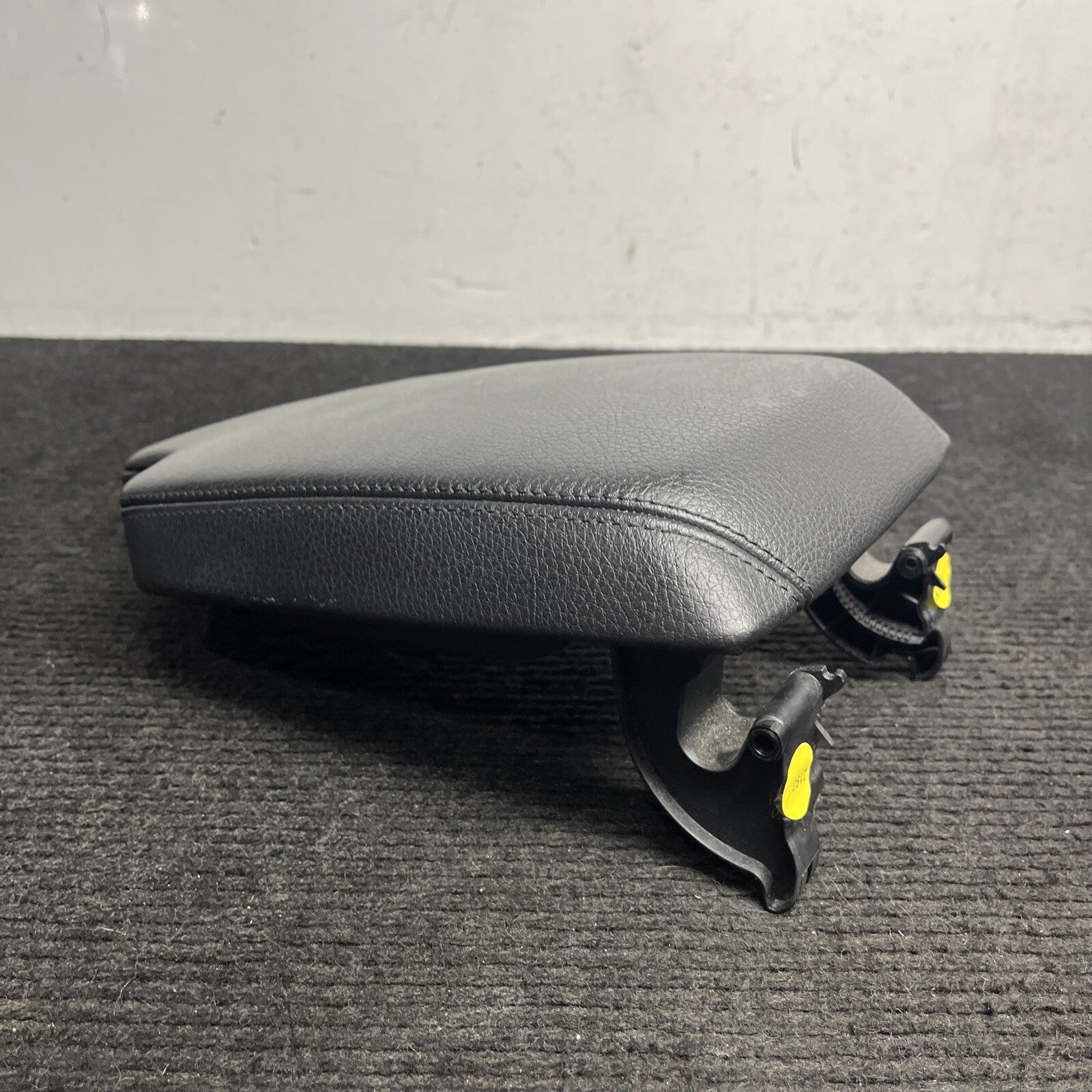 ☑️ BMW OEM Center Console Armrest Leather Black  F22 F23 228i 230i M235i M240i