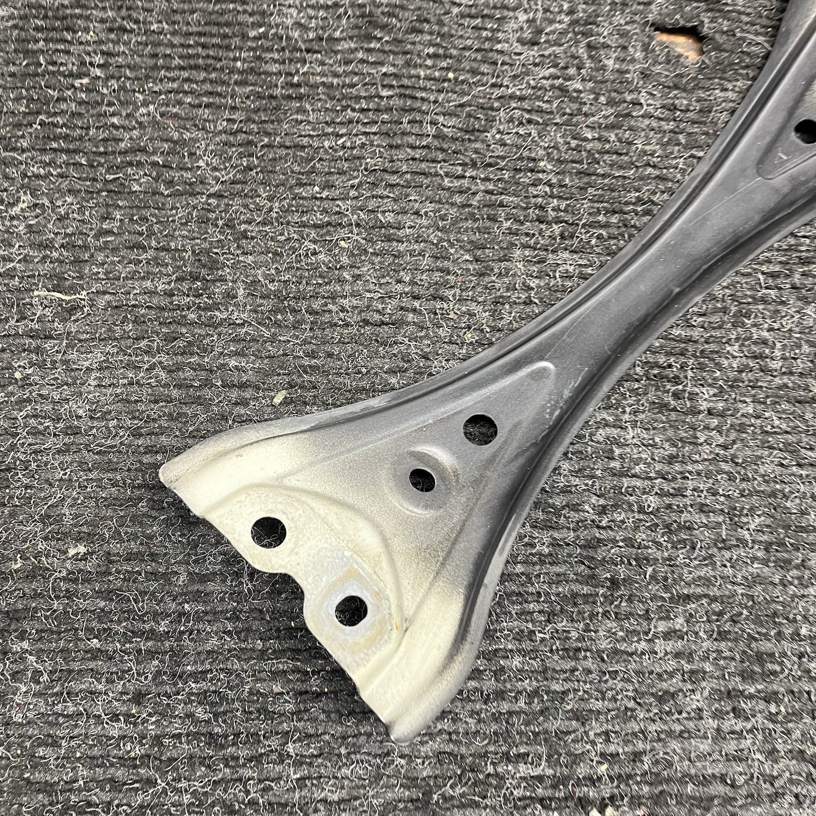 ☑️ 2013-2019 Subaru BRZ Scion FRS Radiator Upper T Bar Bracket OEM