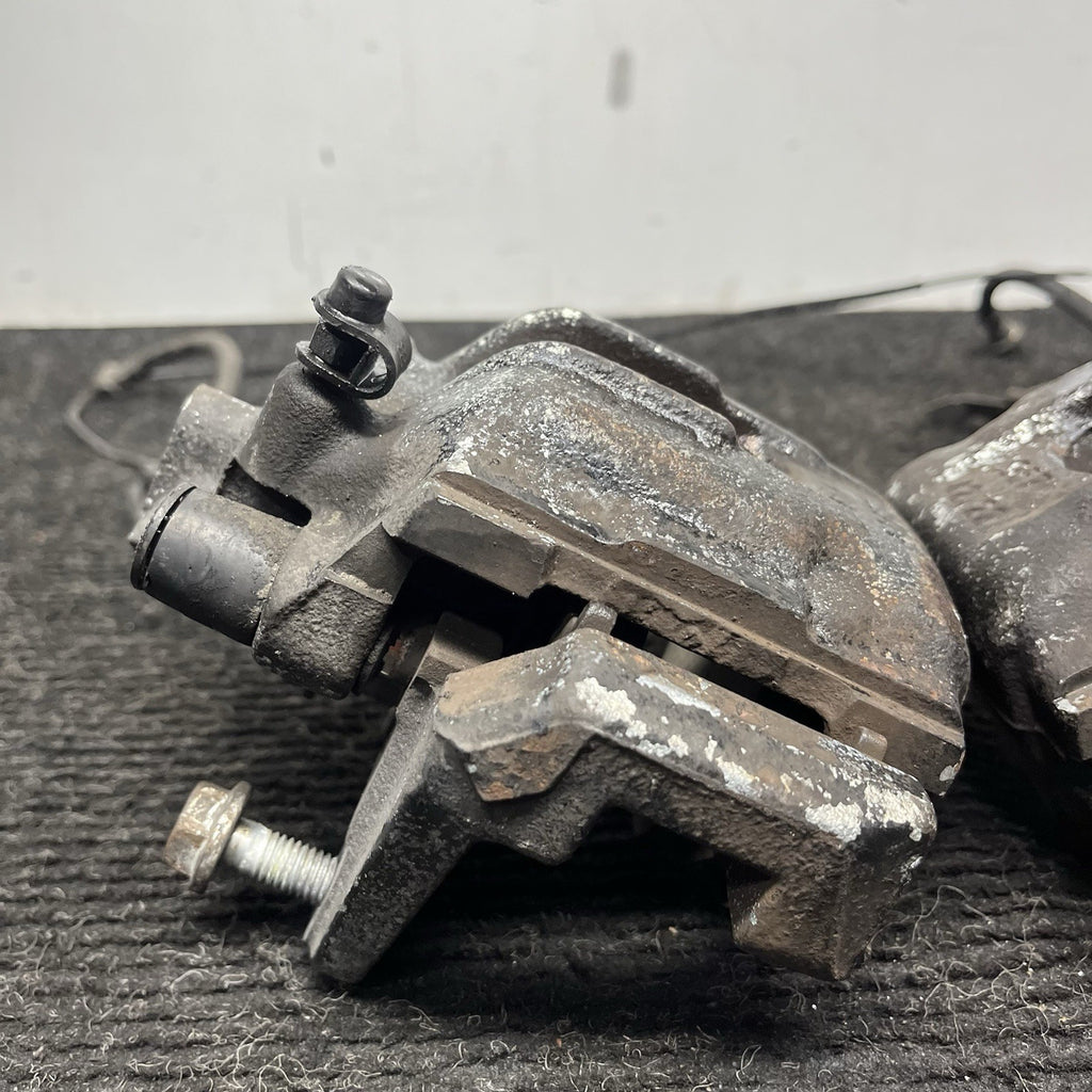 ☑️ 01-06 BMW E46 330i 330ci RWD SET OF 2 REAR LEFT & RIGHT BRAKE CALIPER OEM