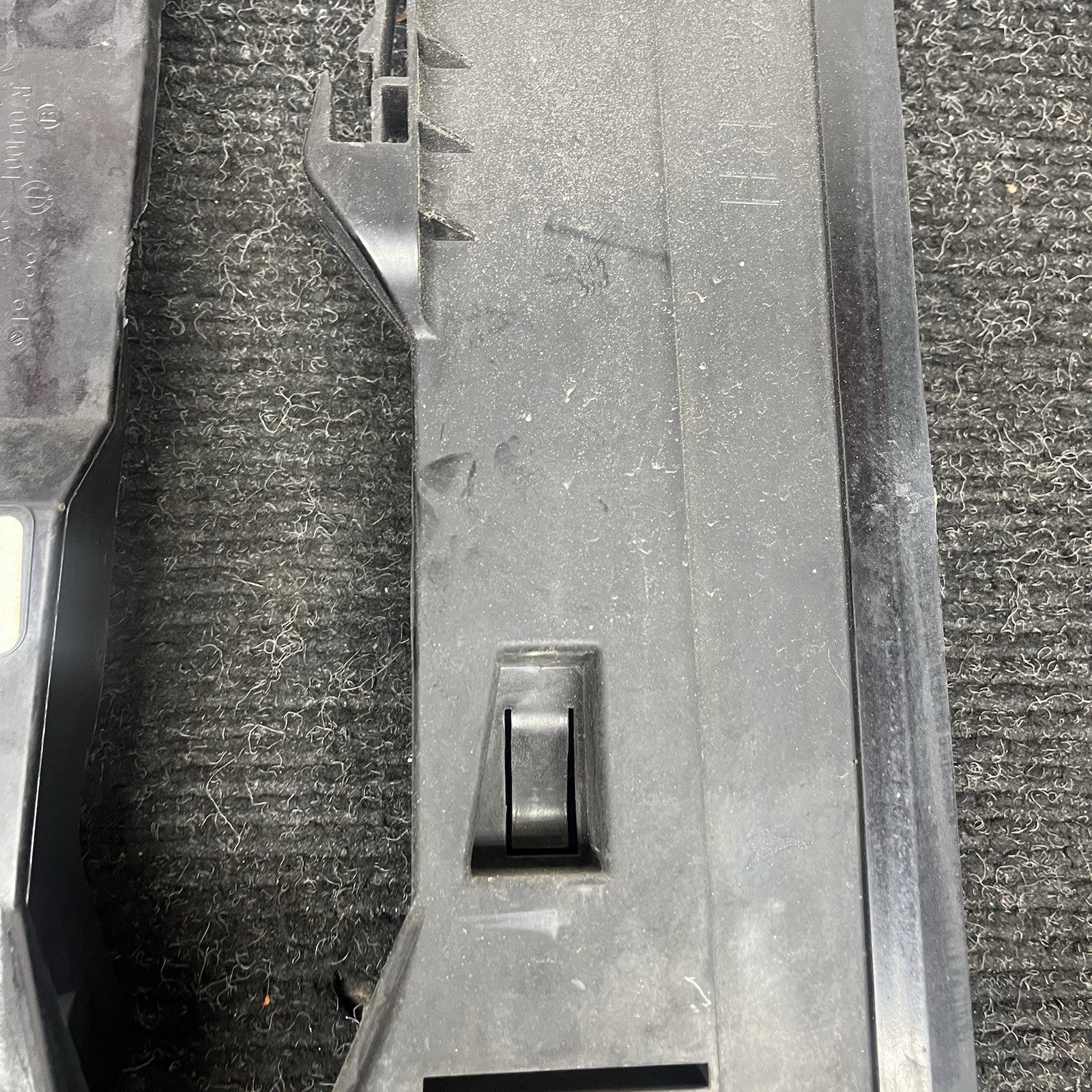 ☑️ 08-19 BMW X6 X5 F16 F15 RADIATOR CORE SUPPORT MOUNT BRACKET COVER PAIR OEM