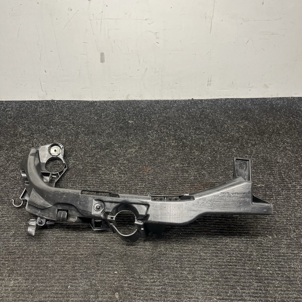 ☑️ 07-10 OEM BMW E92 E93 328 335 Right Passenger Headlight Bracket Carrier Mount