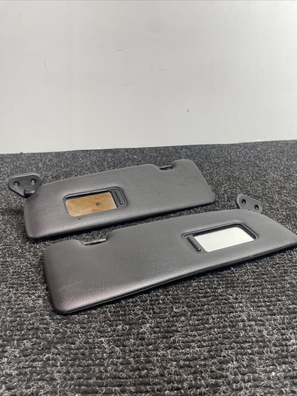 ☑️ 01-06 BMW E46 3-SERIES CONVERTIBLE SET OF 2 FRONT LEFT & RIGHT SUN VISOR OEM
