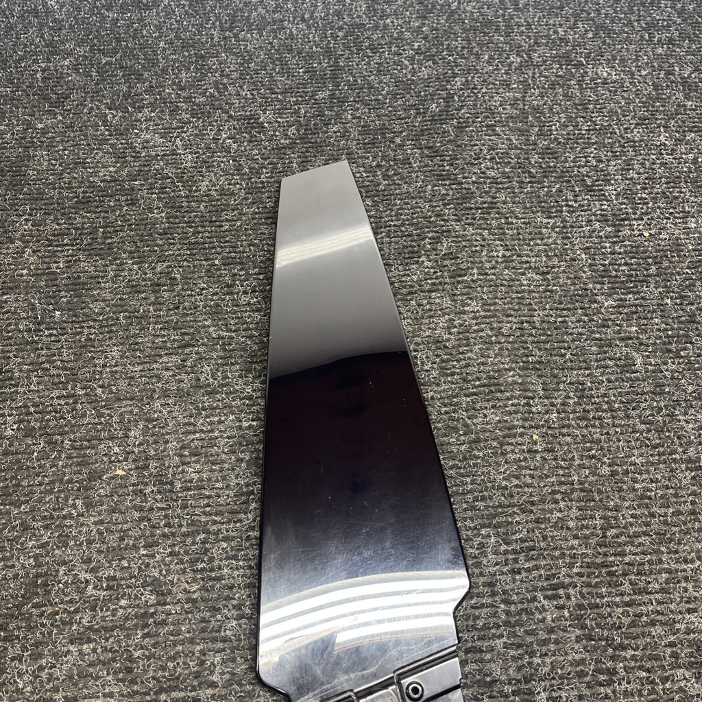 ☑️ 14-17 Maserati Ghibli Front Left Driver Side Door Pillar Trim Panel OEM