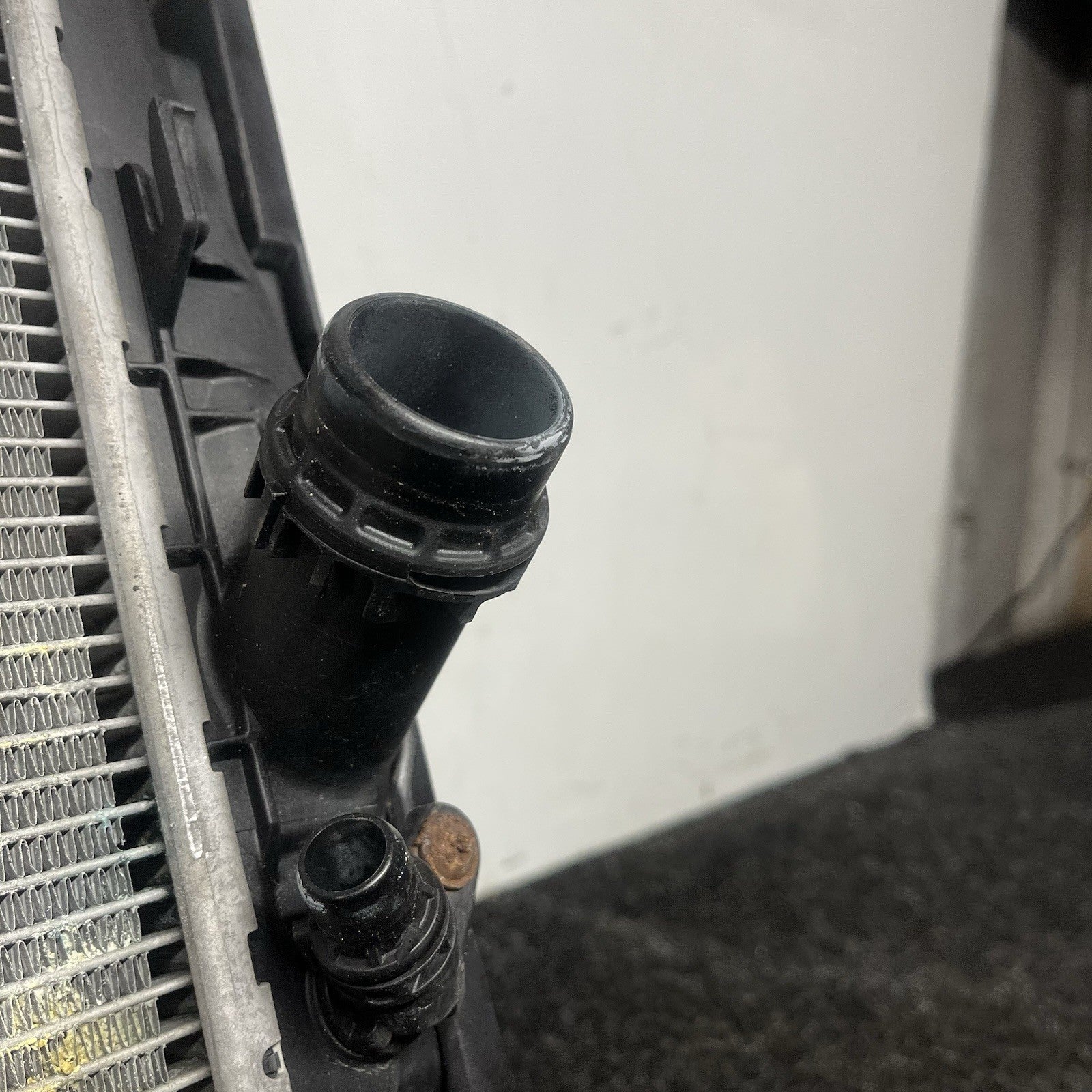 ☑️ 07-13 BMW E92 N54 335i RADIATOR A/T TRANSMISSION OIL COOLER W CONDENSER OEM