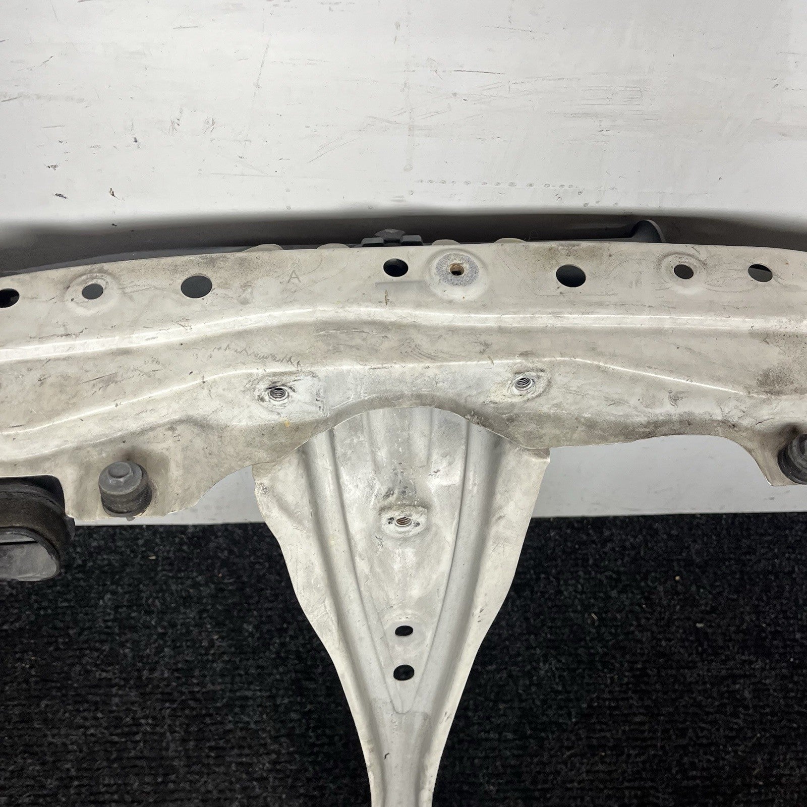 ☑️ 2013-2019 Subaru BRZ Scion FRS Radiator Upper T Bar Bracket W/ Air Duct OEM