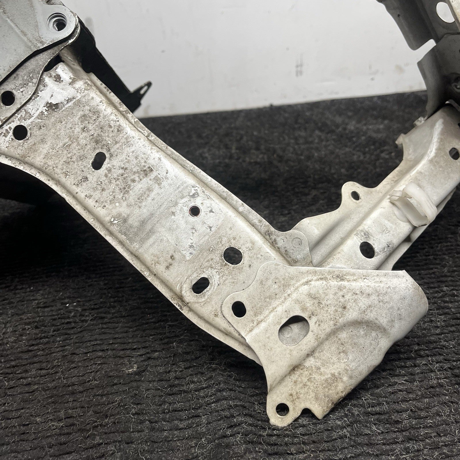 ☑️ 13-20 Scion FRS BRZ 86 Front Left LH Driver Frame Rail Support OEM Cut