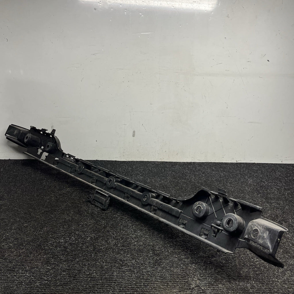 ☑️ Rear Bumper Center Guide Bracket OEM BMW E82 E88 135 128i 2008-2013