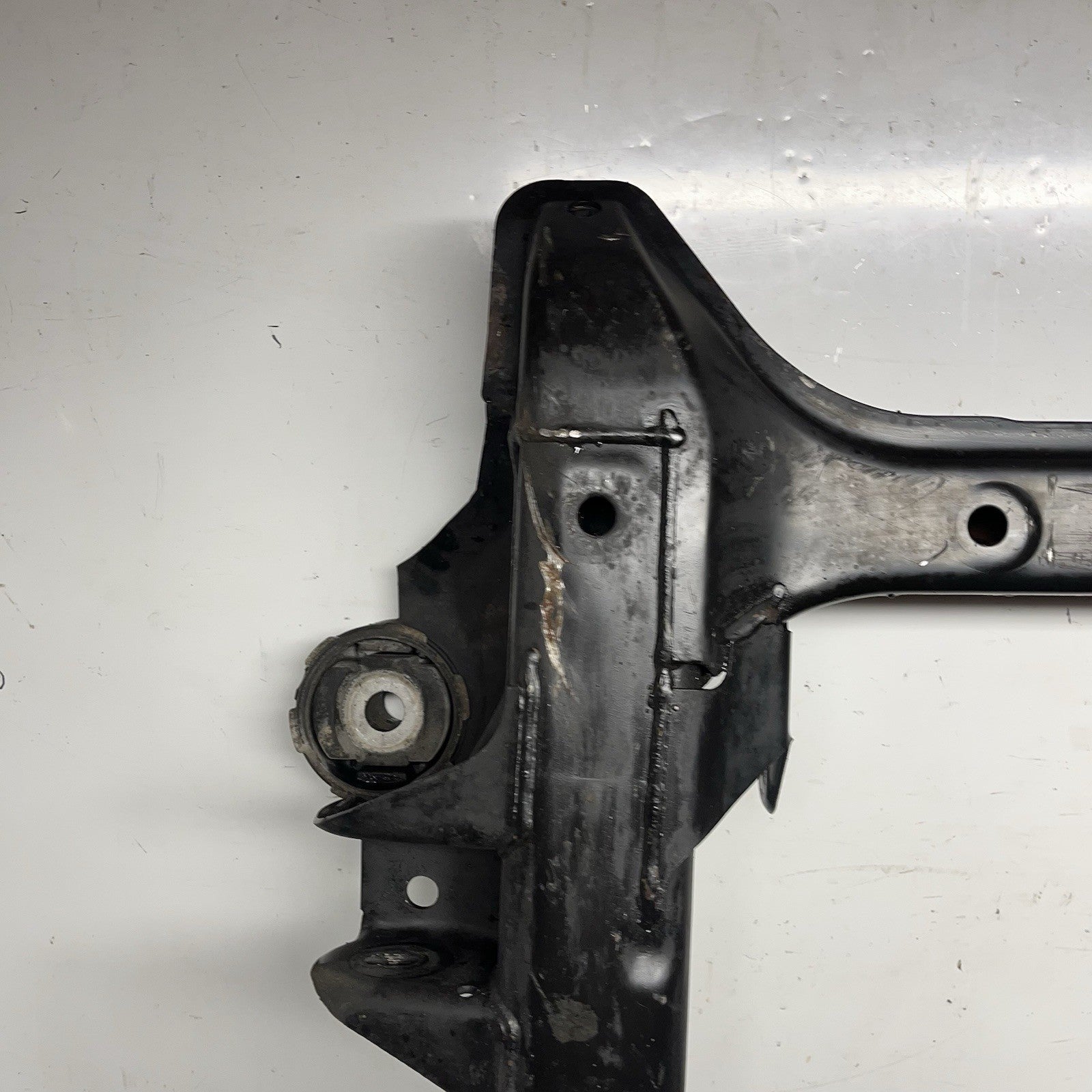 ☑️ 07-15 Audi Q7 Front Suspension Crossmember Subframe Genuine OEM 7L0499030T