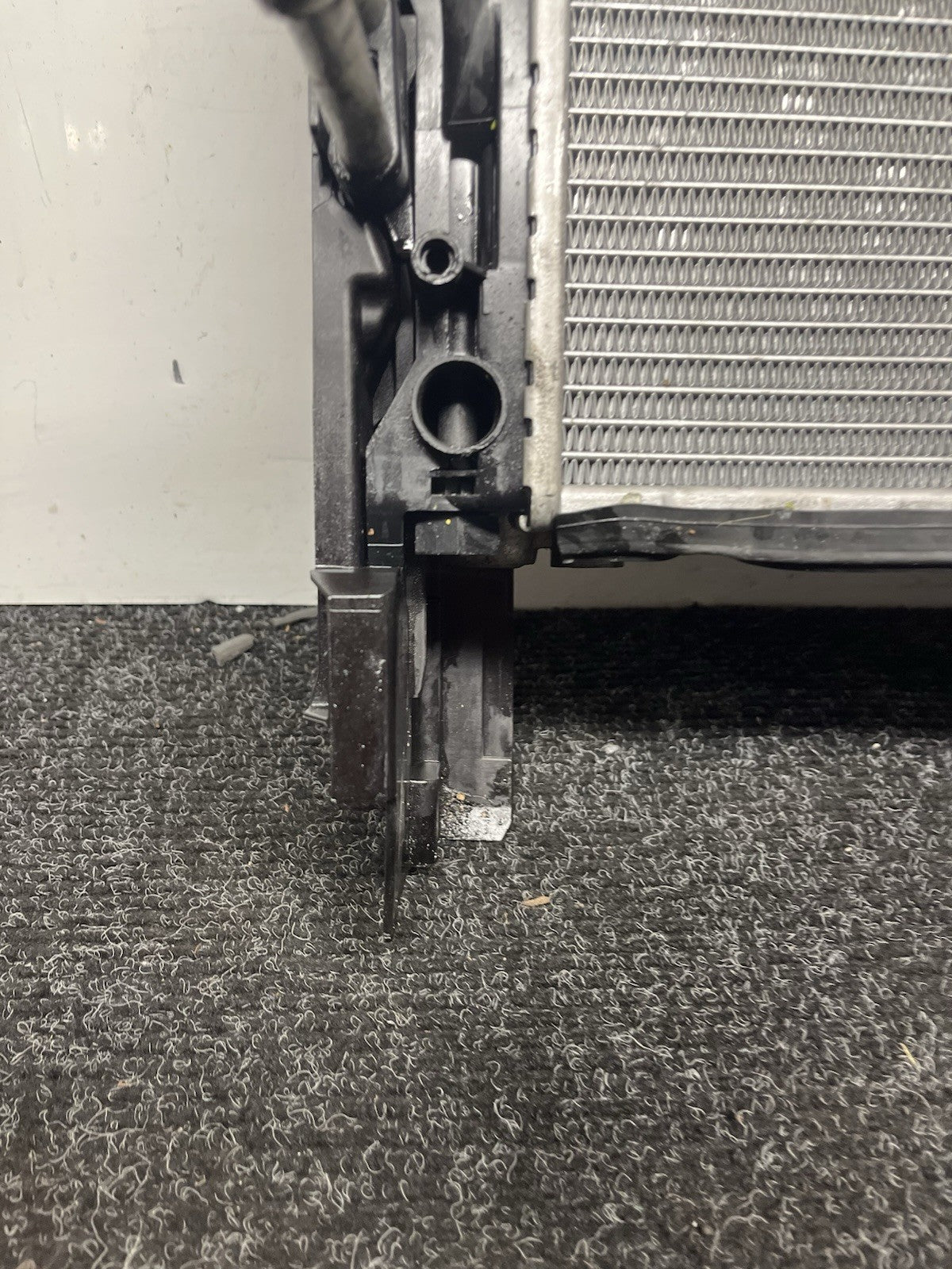 ☑️ 07-13 BMW E92 N54 335i RADIATOR M/T MANUAL TRANSMISSION W CONDENSER OEM