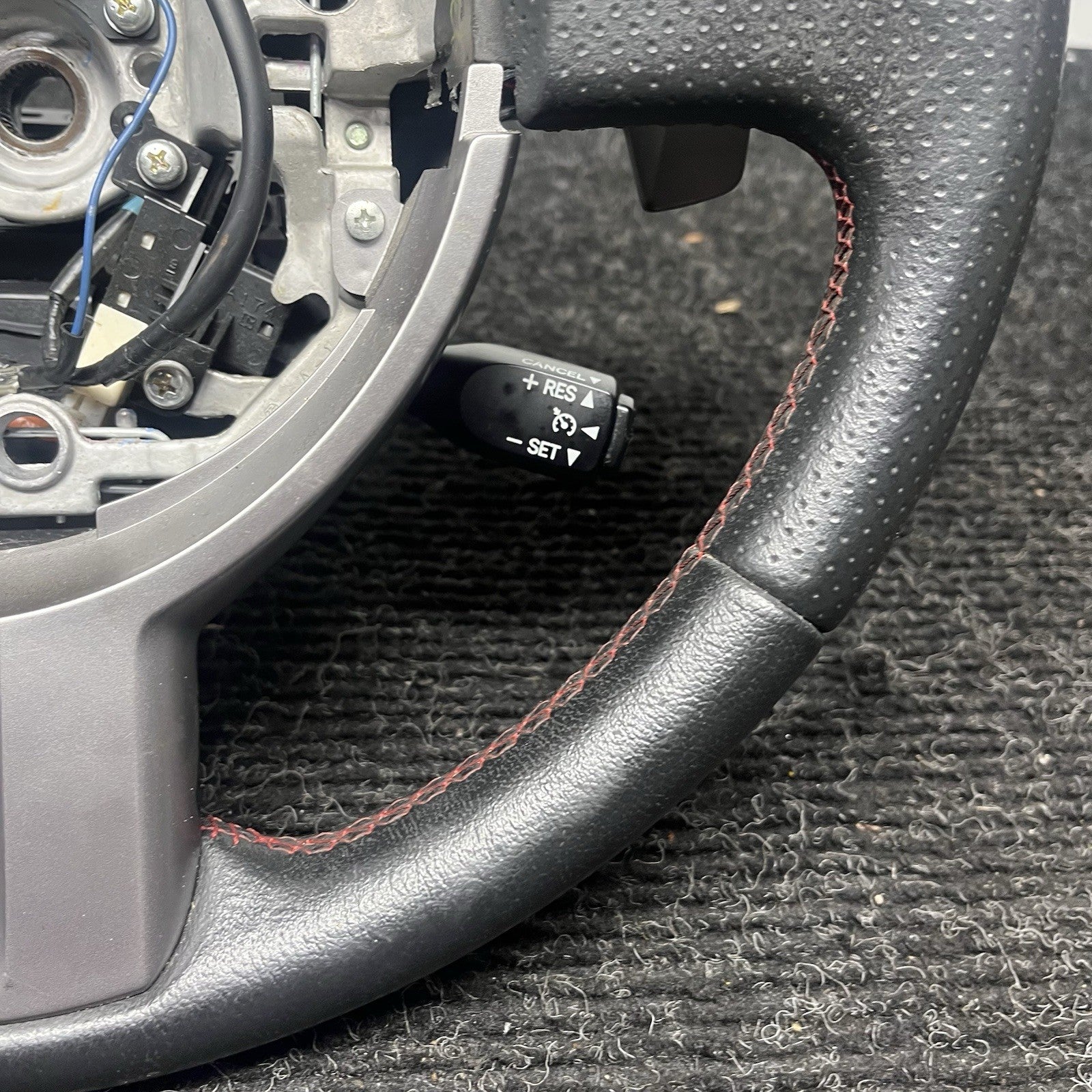 ☑️ 2013-2016 SCION FRS Subaru BRZ OEM Steering wheel Red Stitched Shift Paddles