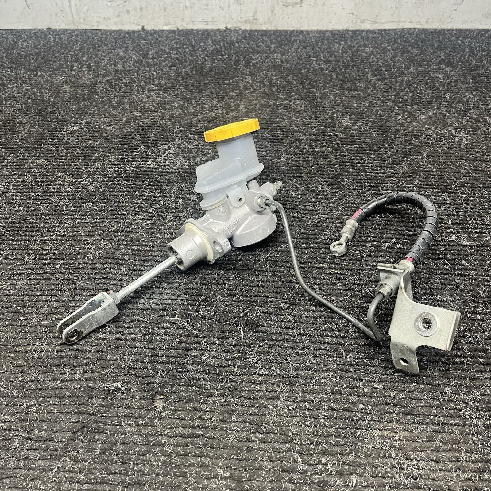 ☑️ 2008-2014 Subaru Impreza WRX STI Clutch Master Cylinder Reservoir 08-14