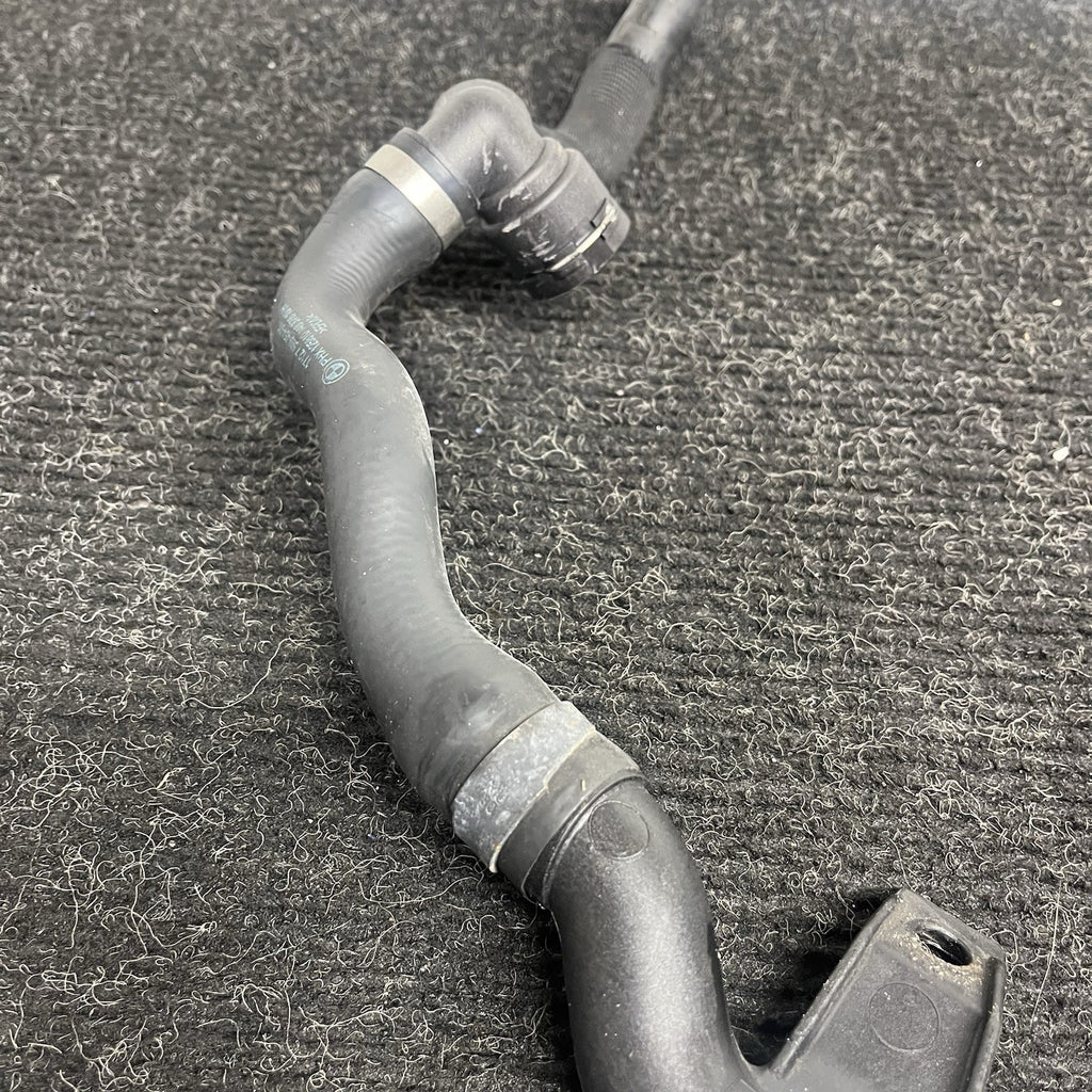 ☑️ 2007-2013 BMW 135i 335i N55 Thermostat Hose Heater Coolant Return Pipe OEM