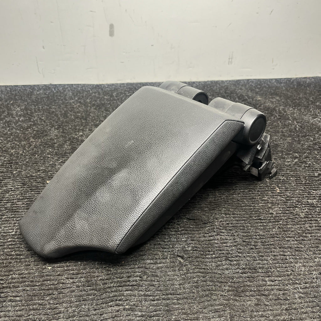 08-13 BMW E82 128i 135i Center Console Armrest Tray Lid BLACK Leather 9110501-08