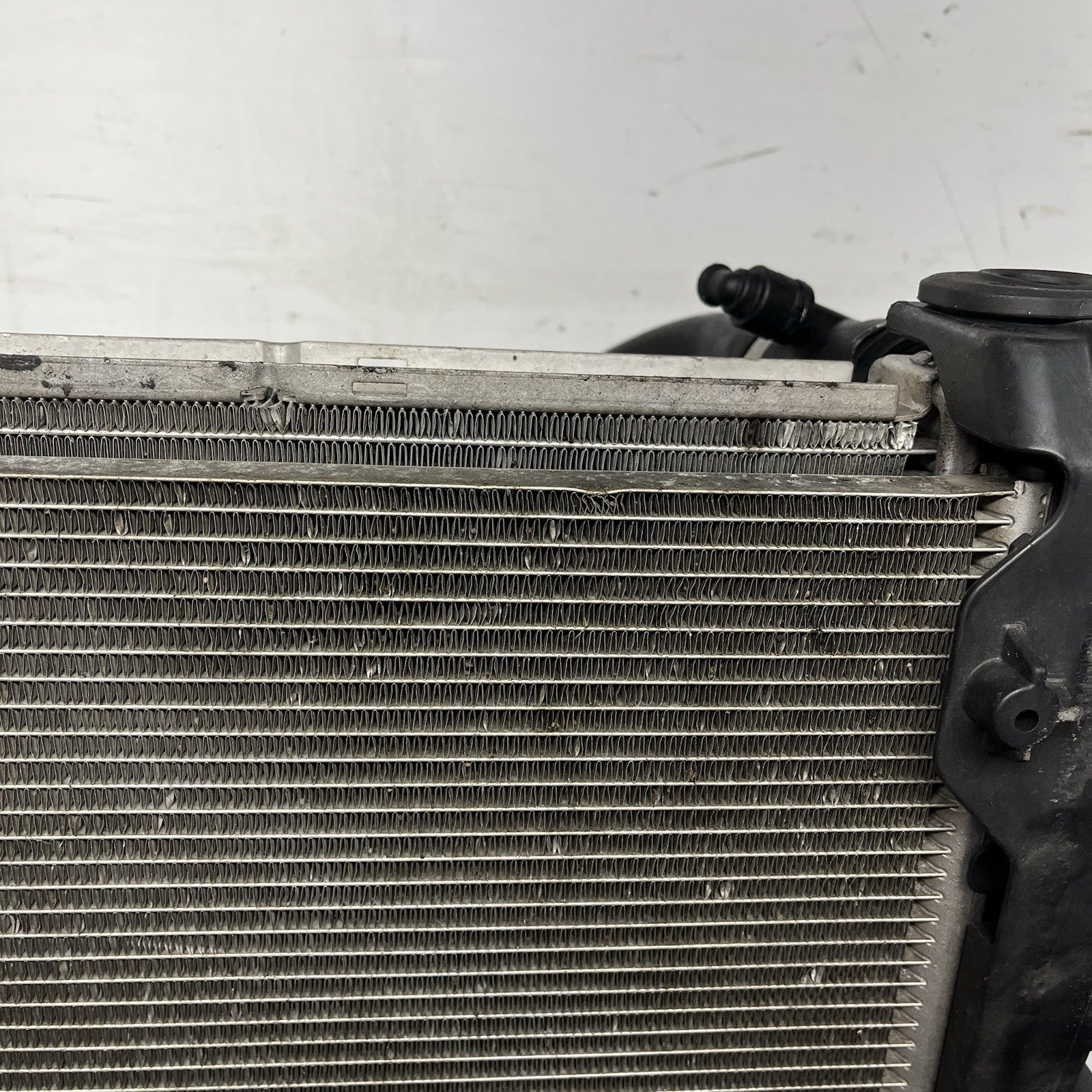 ☑️ 11-18 BMW X3 X4 F25 3.0L N55 Radiator Condenser Cooling Assembly