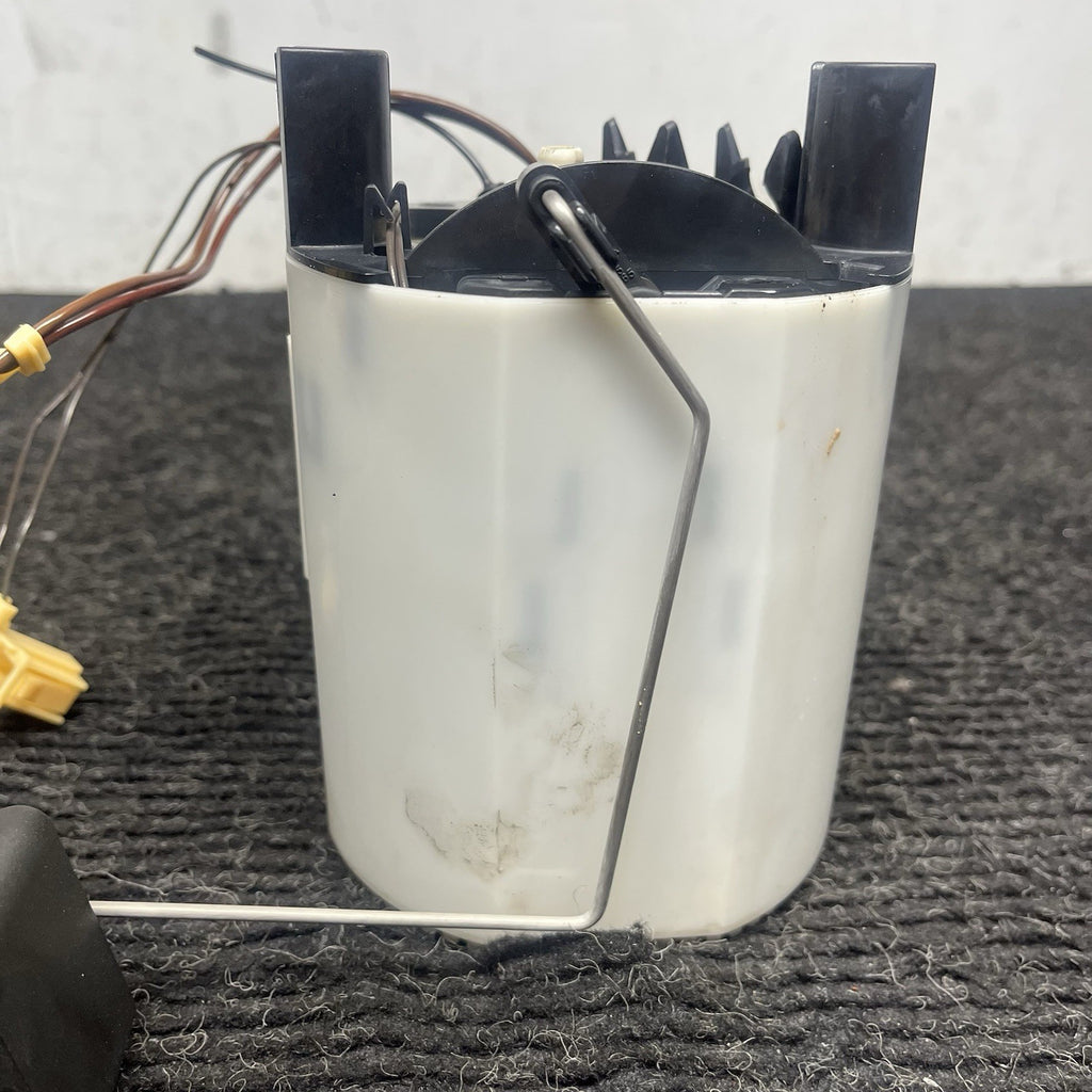 ☑️ 06-13 BMW E82 E88 E90 E91 E92 E93 128I 135I 328I 335I Fuel Pump Sending OEM